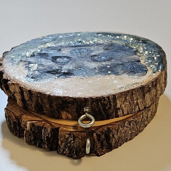 Handmade Round Wood Ornaments Lot of 2 Christmas Winter Hanging Loop Unique Art - Picture 6 of 12